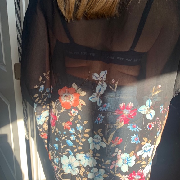 Shawl - Picture 2 of 2